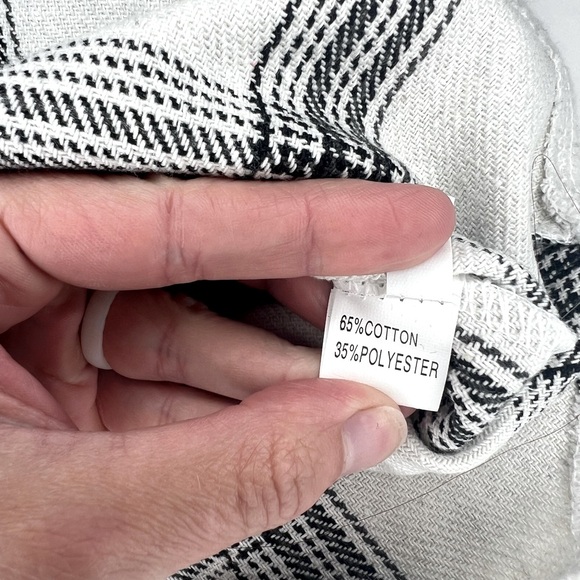 *NWT* Women’s Oversized Plaid Button Down Shacket - Picture 6 of 7